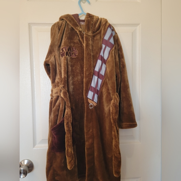Star Wars Chewbacca Robe - Picture 2 of 4
